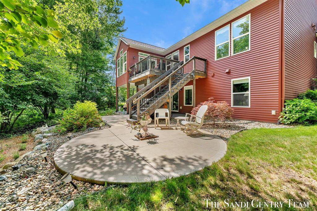 Spring Lake Twp, MI 49456,17952 Spring Tree Court