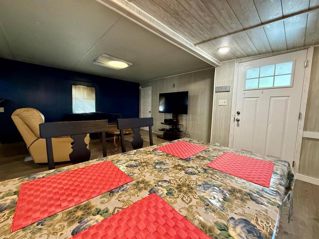 Holland Twp, MI 49424,333 E Lakewood Boulevard 315