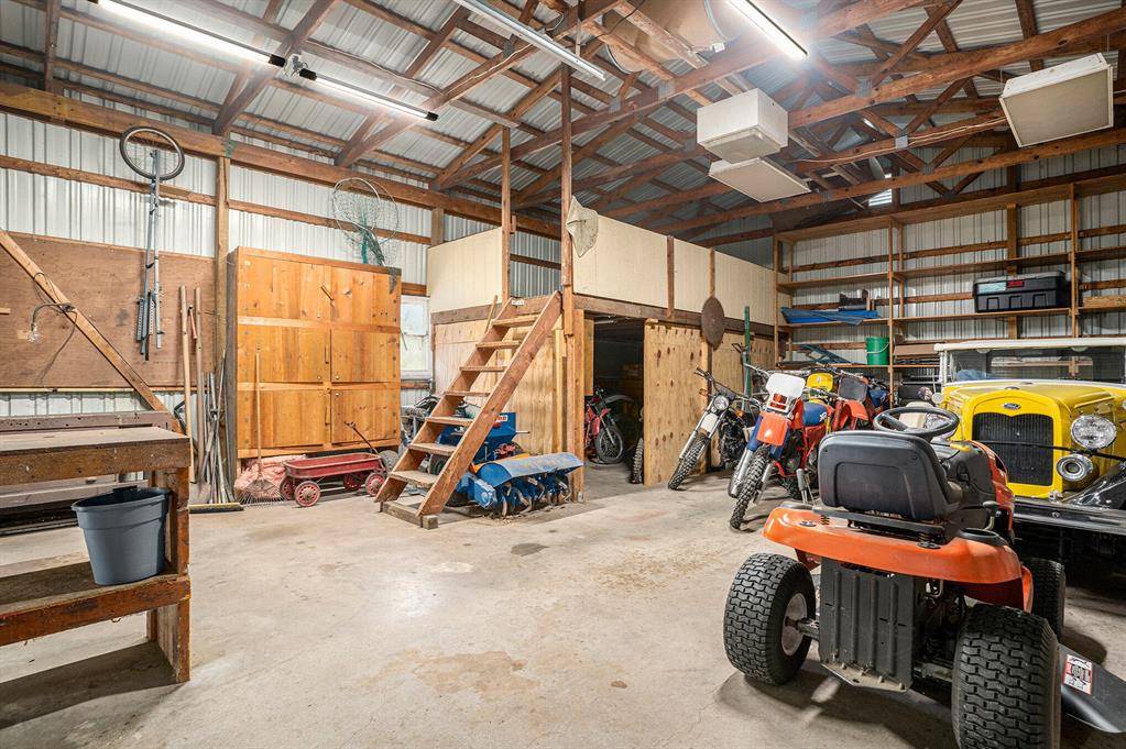Grand Haven Twp, MI 49417,14092 152nd Avenue