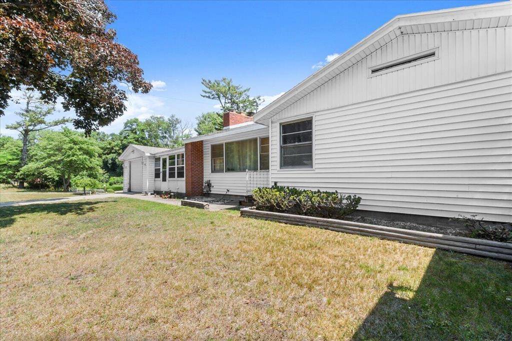 Norton Shores, MI 49441,3658 Lake Harbor Road