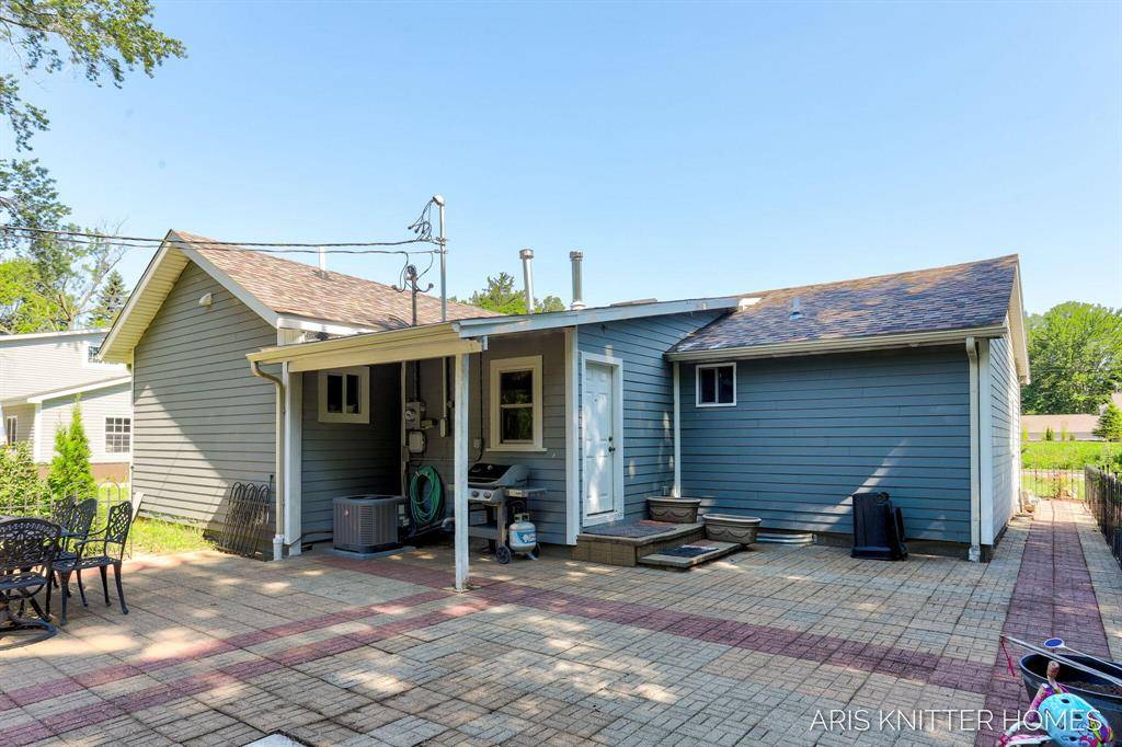 South Haven Twp, MI 49090,74213 10th Avenue