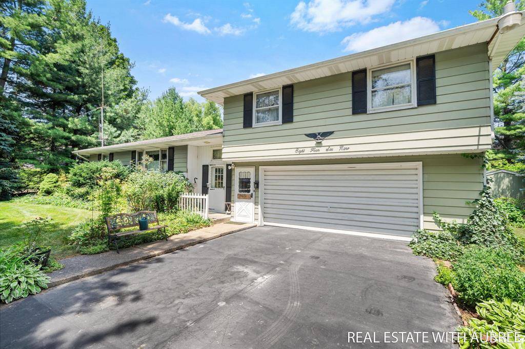 Zeeland Twp, MI 49464,8469 Whispering Pines Court
