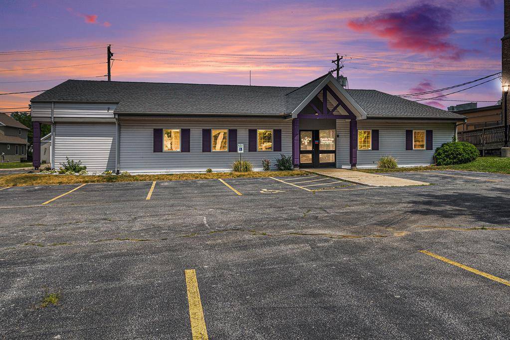 Grand Haven, MI 49417,627 Elliott Avenue