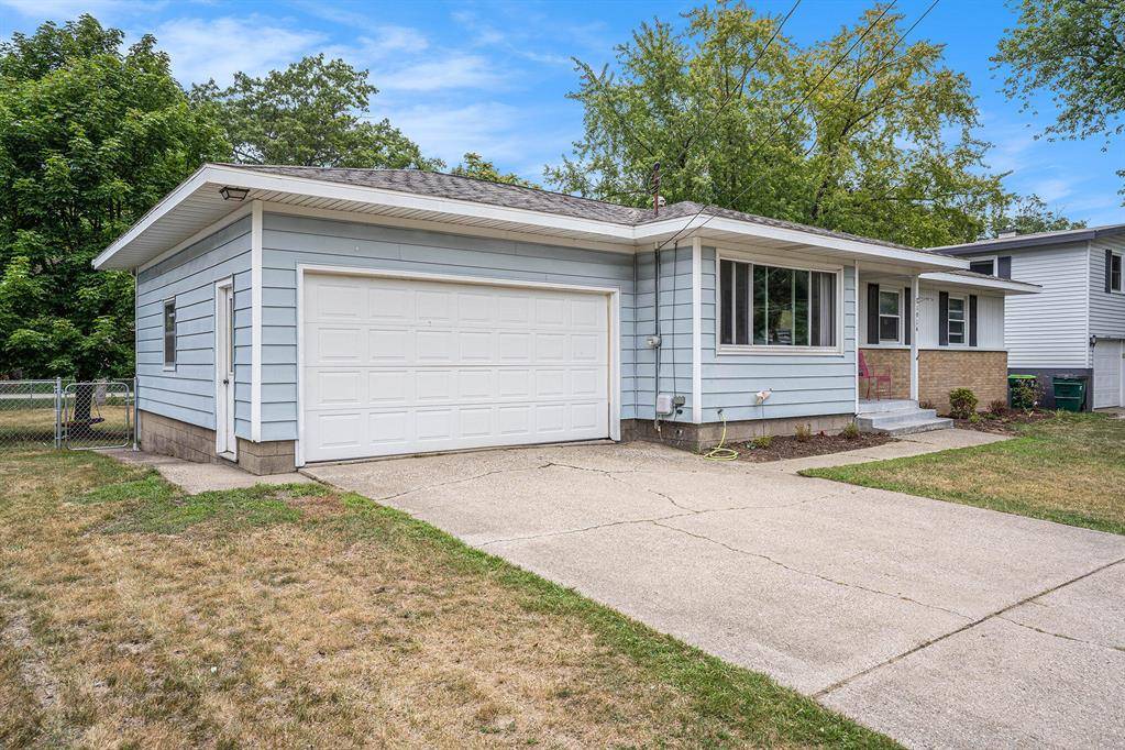 Norton Shores, MI 49441,1914 Castle Avenue