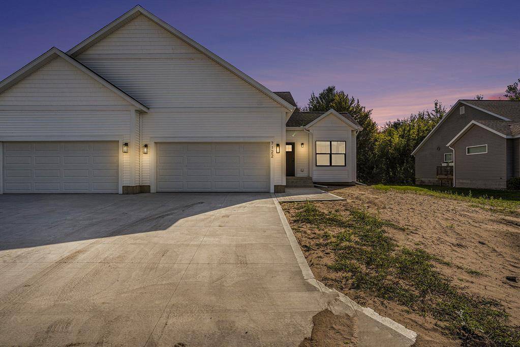Norton Shores, MI 49456,7122 Kerrie Lane