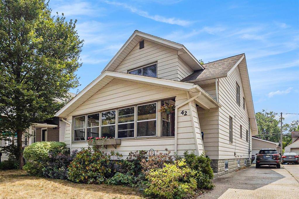 Holland, MI 49423,42 E 21st Street
