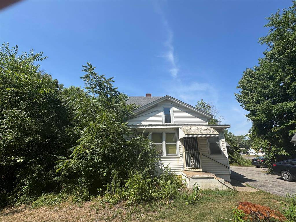 St. Joseph Twp, MI,484 W Napier Avenue