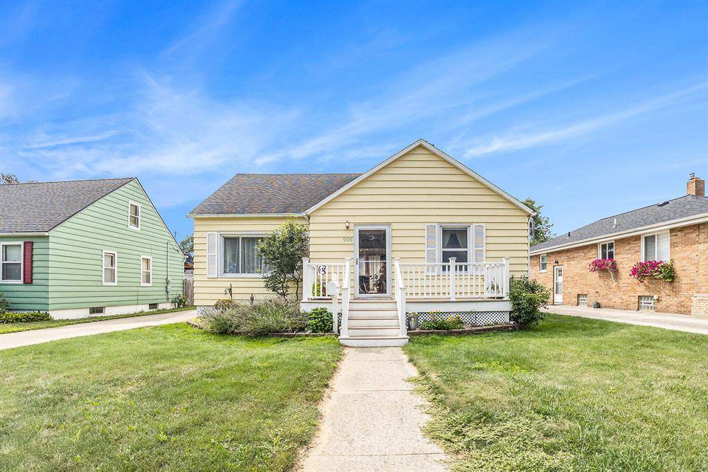 Grand Haven, MI 49417,906 Grant Avenue