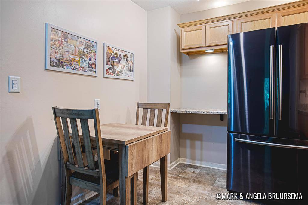 Ferrysburg, MI 49456,17468 Dunewood Court D