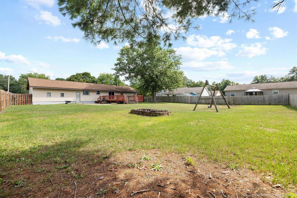 Norton Shores, MI 49441,1147 E Byron Road