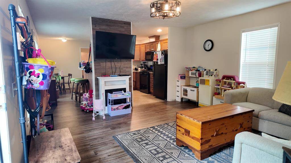 Grand Haven Twp, MI 49417,13523 Oaktree Ct