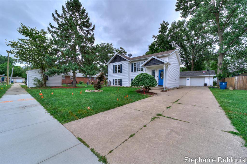 Wyoming, MI 49519,3806 Cook Court SW