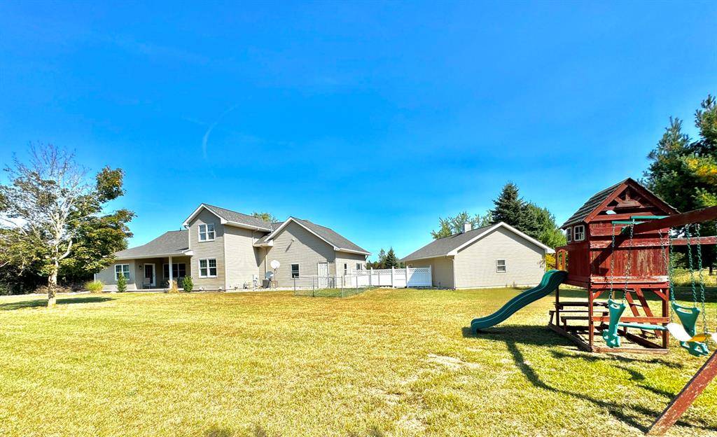 Evart, MI 49631,7181 95th Avenue