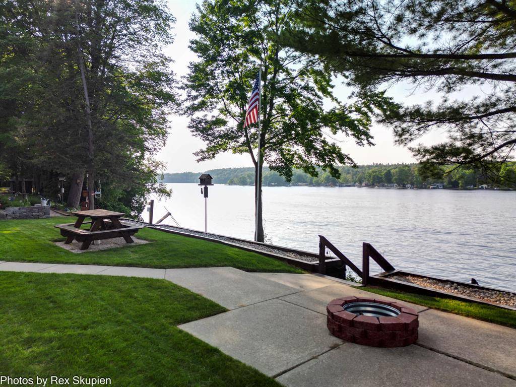 Croton Twp, MI 49337,5569 Front Street