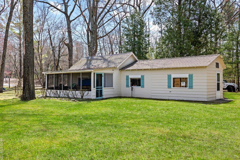Morton Twp, MI 49332,8982 W School Section Lake Drive