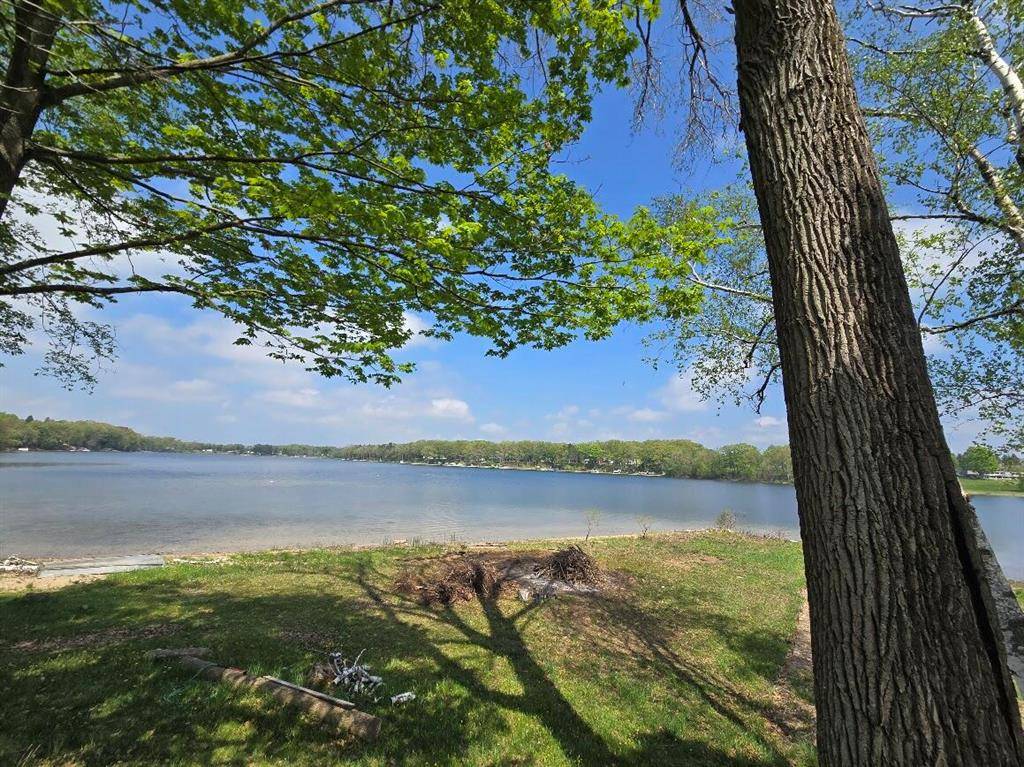 Colfax Twp, MI 49307,15170 Mckinley Road