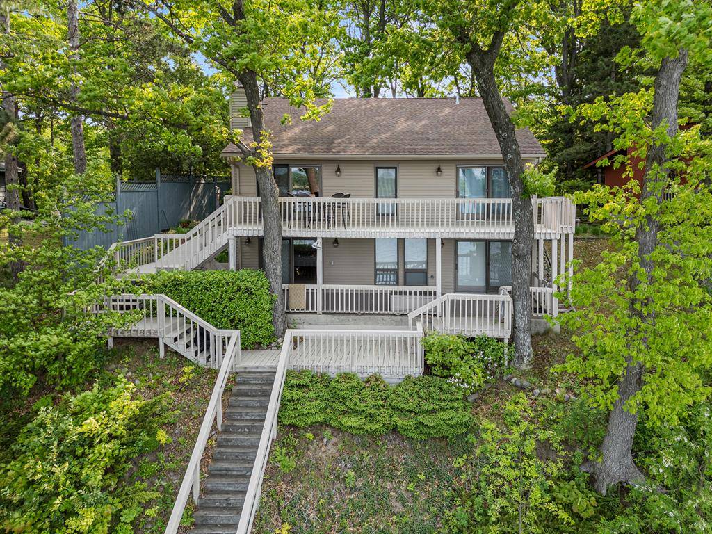 Morton Twp, MI 49332,10481 Midshore Drive