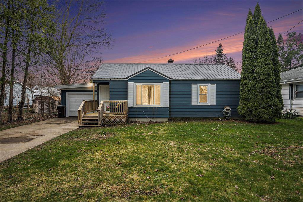 Fremont, MI 49412,216 W Woodrow Street