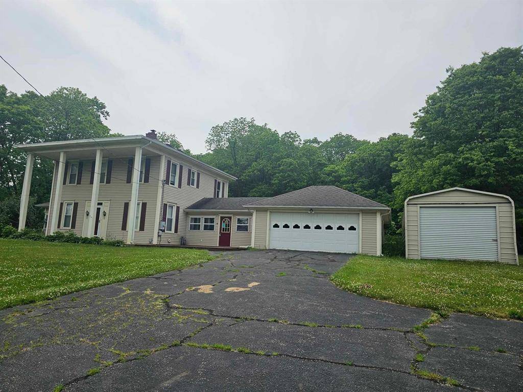 Pennfield Twp, MI 49017,20051 Capital Avenue NE