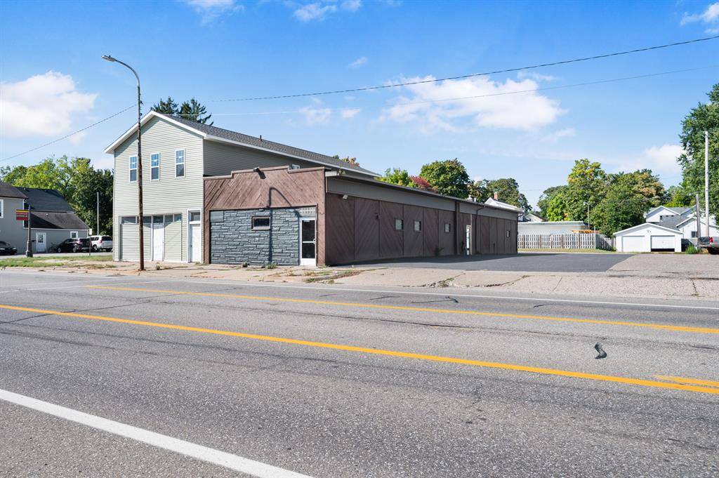 Big Rapids, MI 49307,605 N State St