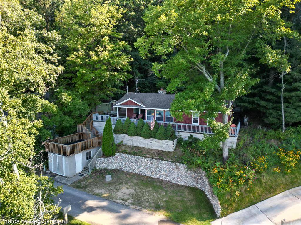 Brooks Twp, MI 49337,353 E Sawyer Boulevard