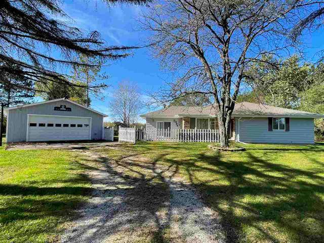 Lupton, MI 48635,985 Pettit Road