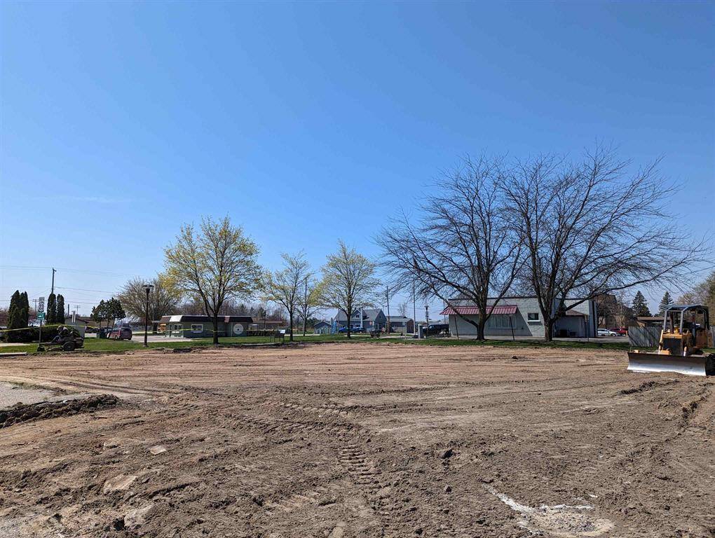 Au Gres Twp, MI 48703,100 W Huron
