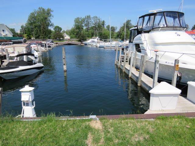 Tawas Twp, MI 48763,939 W Lake Slip 11