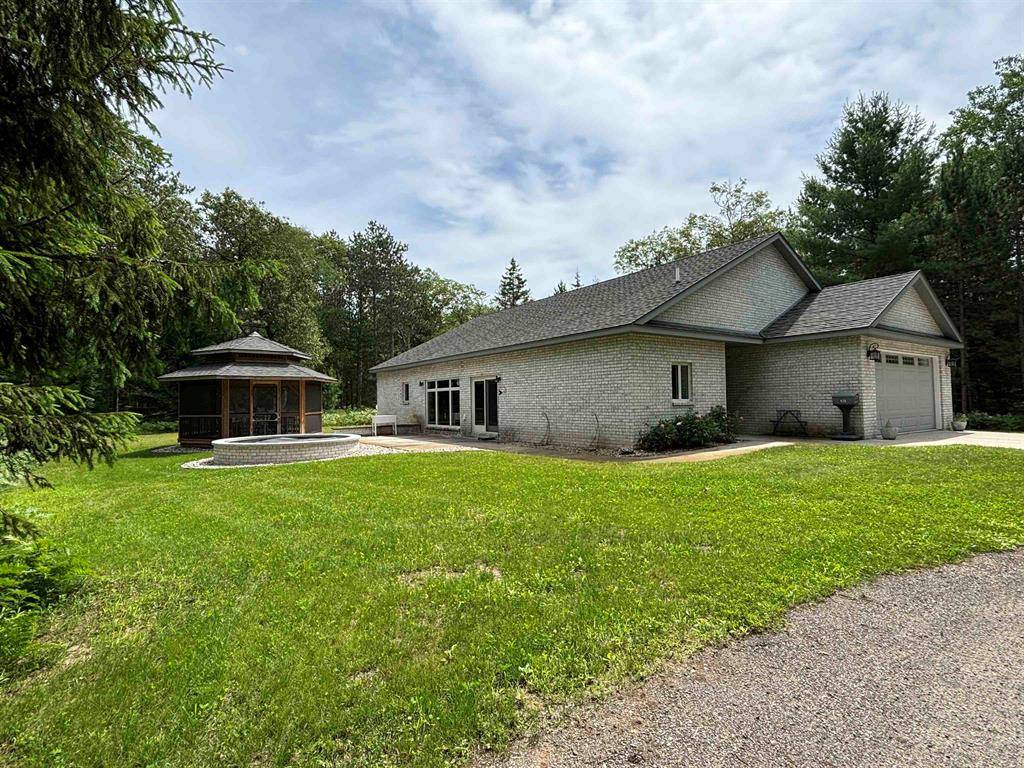 East Tawas, MI 48730,1573 Nash Trail