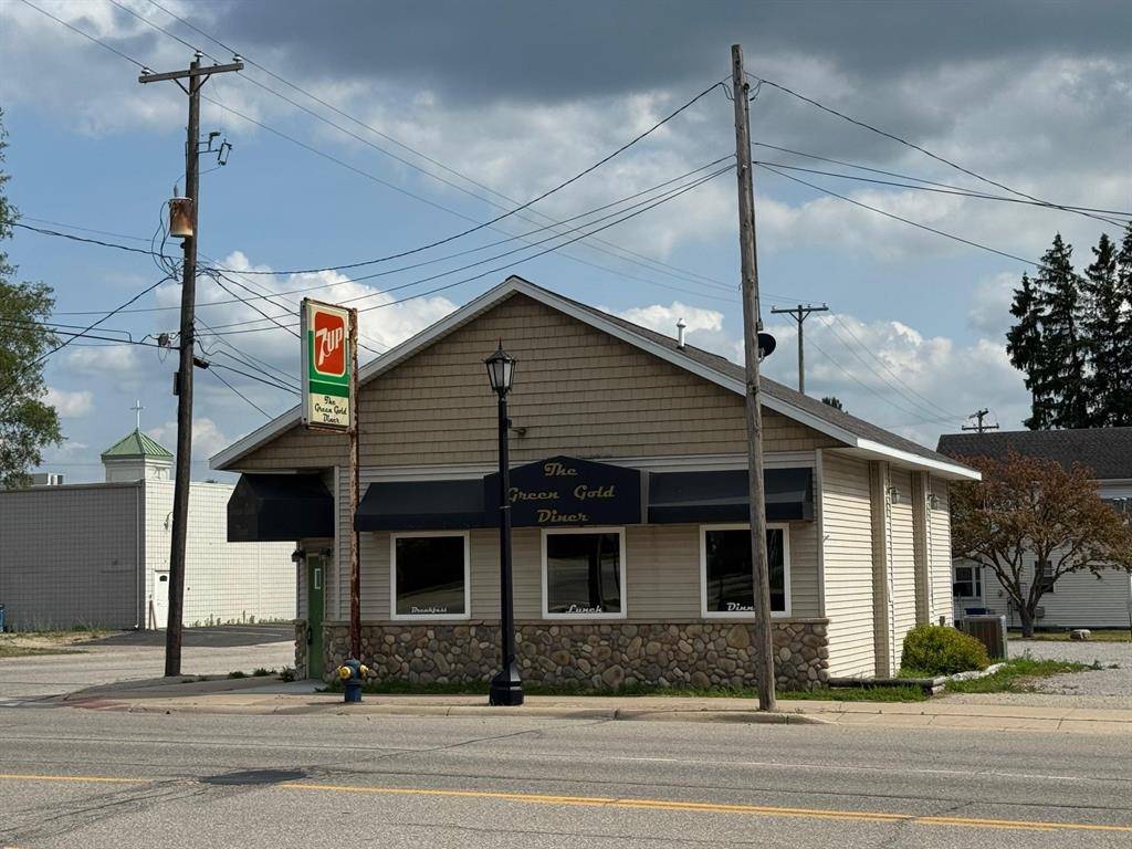 Evart Twp, MI 49631,201 W 7th Street