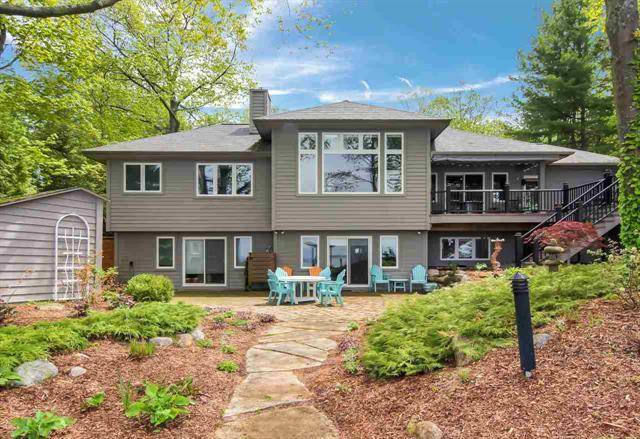 Torch Lake Twp, MI 49648,828 S Golden Beach Drive