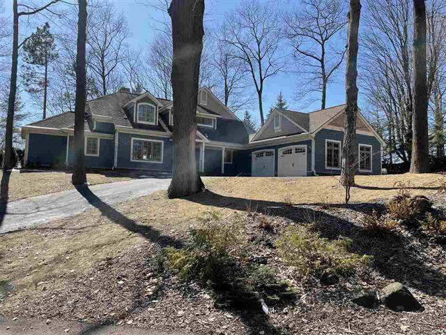 Traverse City, MI 49684,10268 Twin Oak Drive