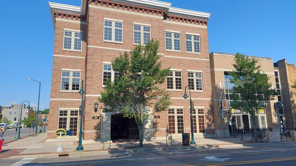 Traverse City, MI 49684,130 S Union Street