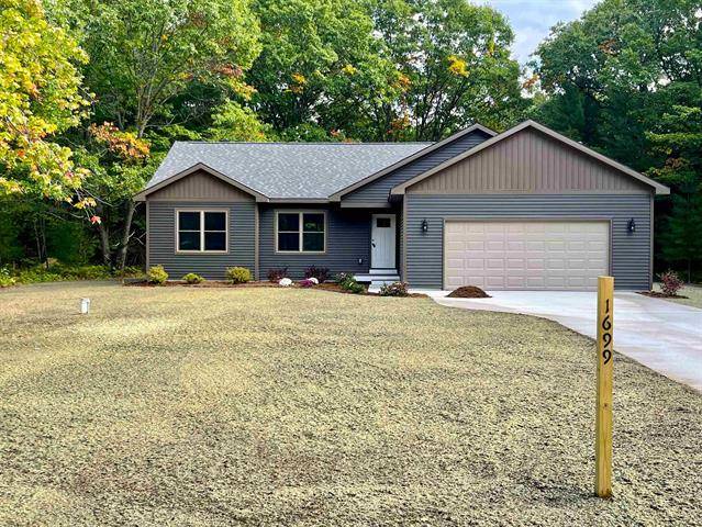 Interlochen, MI 49643,1699 Old Cabin