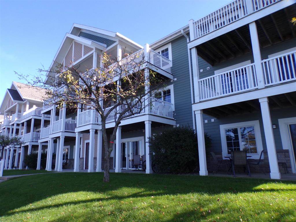 Cadillac, MI 49601,1246 Sunnyside 206
