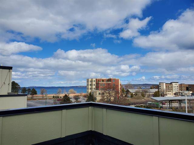 Traverse City, MI 49684,134 Gillis Street 16