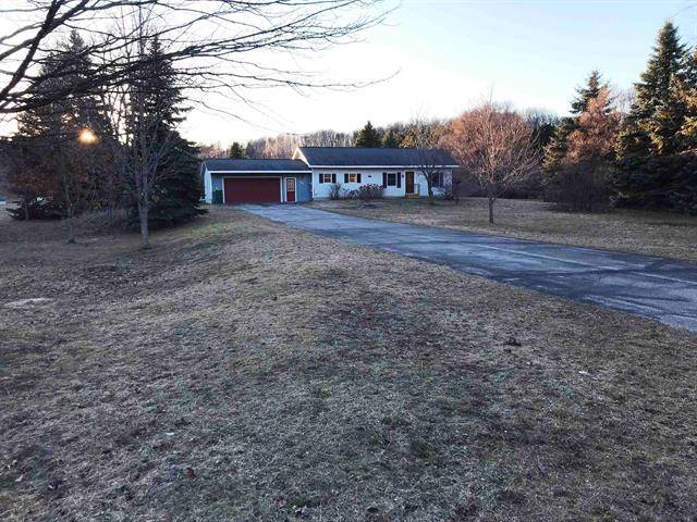 Suttons Bay, MI 49682,2084 S Pine View