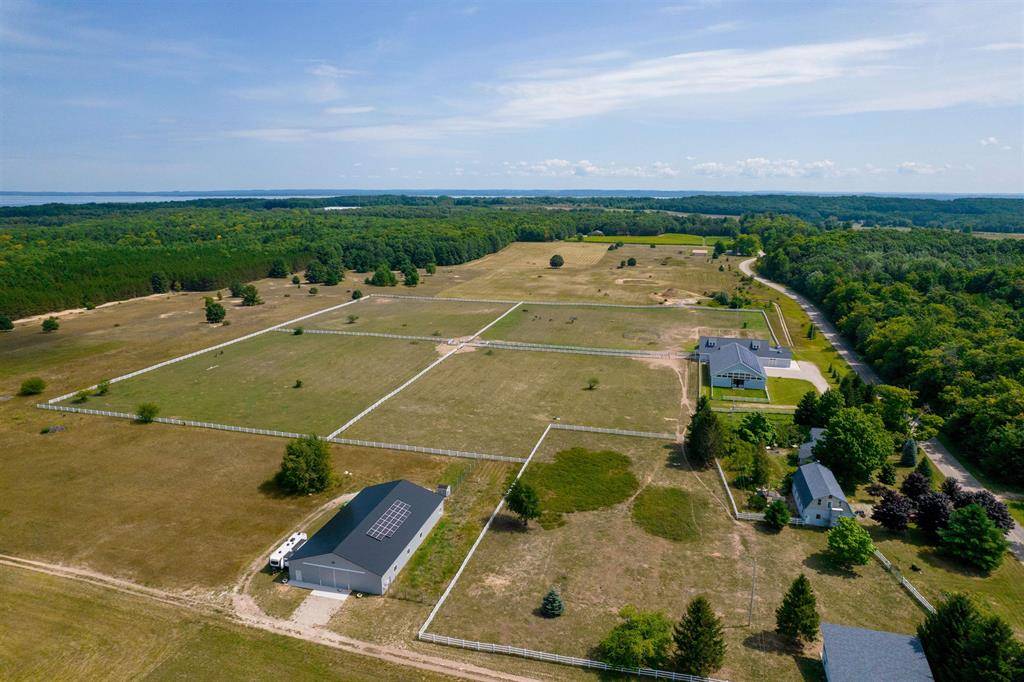 Peninsula Twp, MI 49686,3619 Tompkins Road