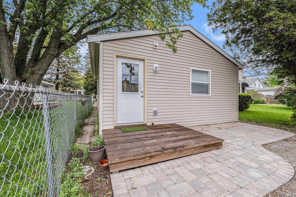 Frankfort, MI 49635,812 Forest Avenue