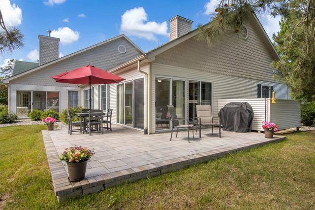 Elk Rapids Twp, MI 49629,611 Meadowview Lane