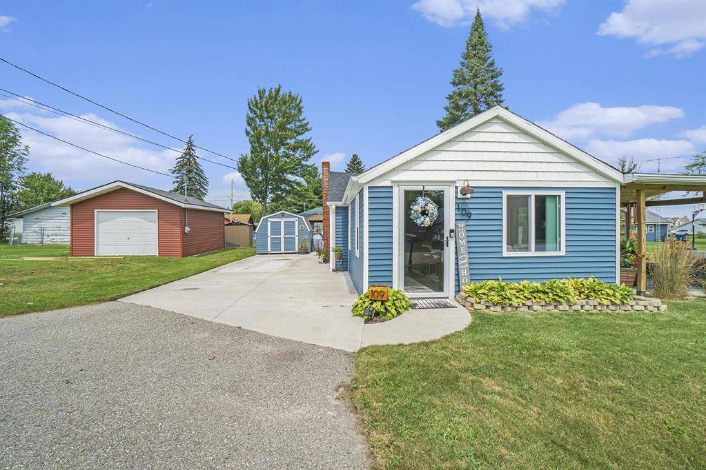Roscommon Twp, MI 48629,109 Simmer Street