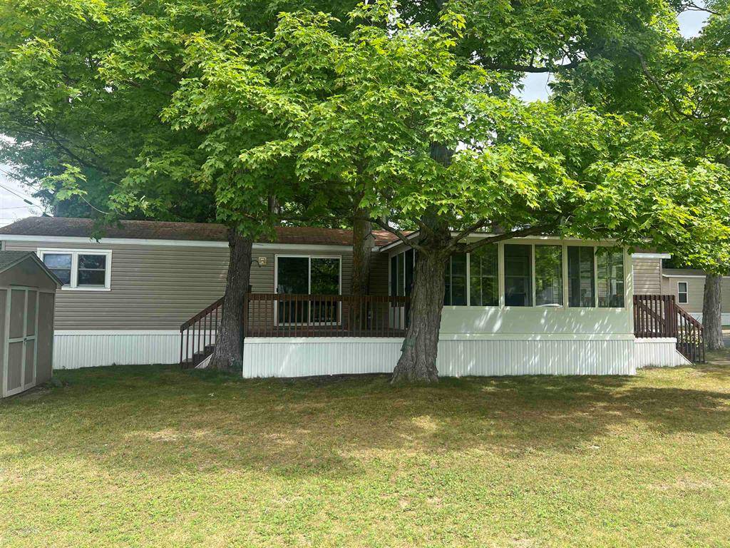 Elk Rapids, MI 49629,601 Maplewood