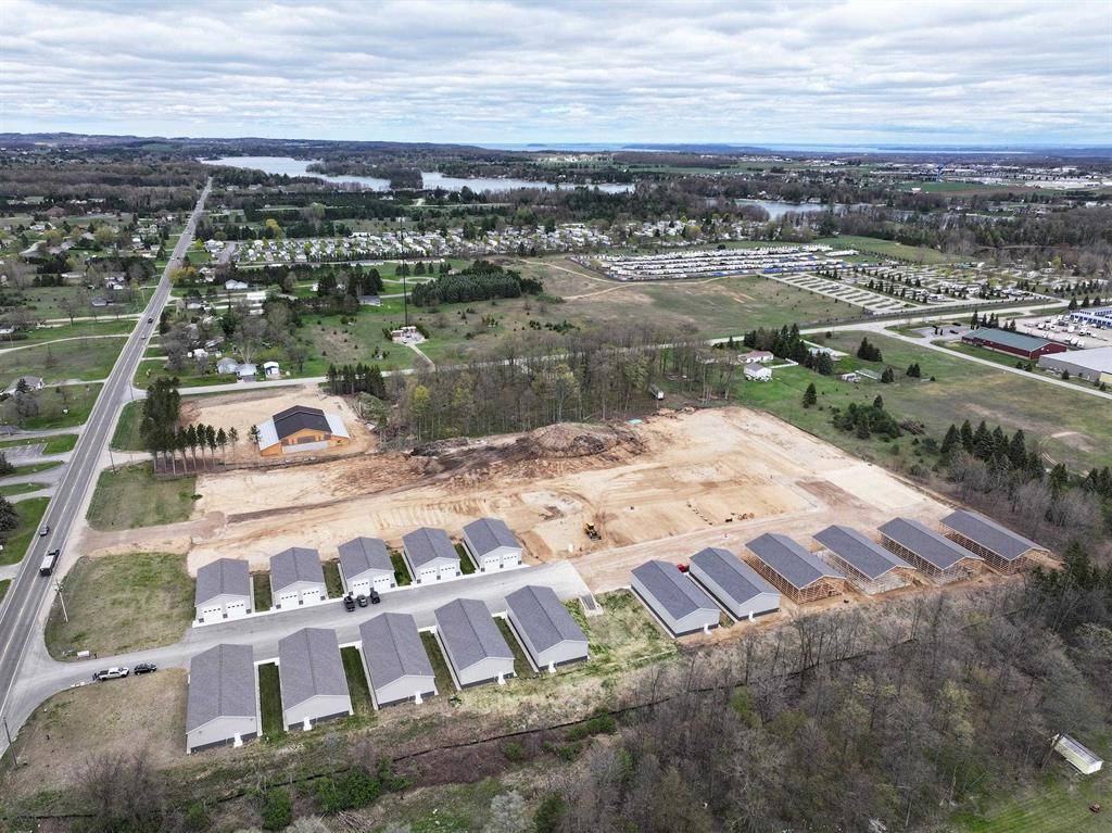 Blair Twp, MI 49685,5910 Storage Loop Drive Unit: 15