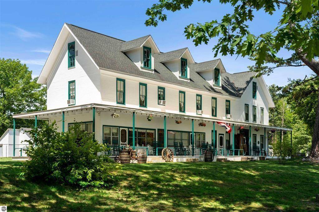 Peninsula Twp, MI 49686,18599 Mission Road