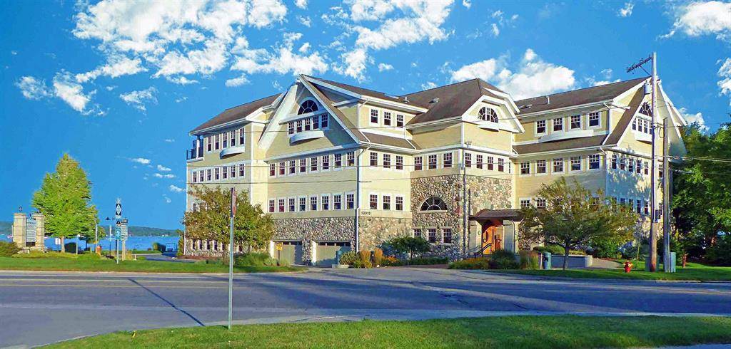 Traverse City, MI 49684,13919 S West Bayshore Drive Unit: G03