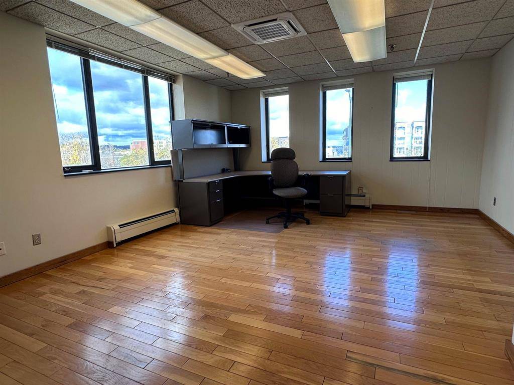 Traverse City, MI 49684,123 W Front Street Unit: 201 Unit: 201