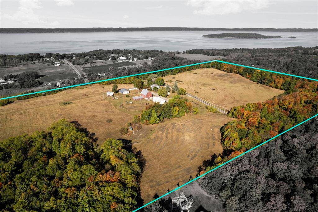 Peninsula Twp, MI 49686,1378 Gray Road