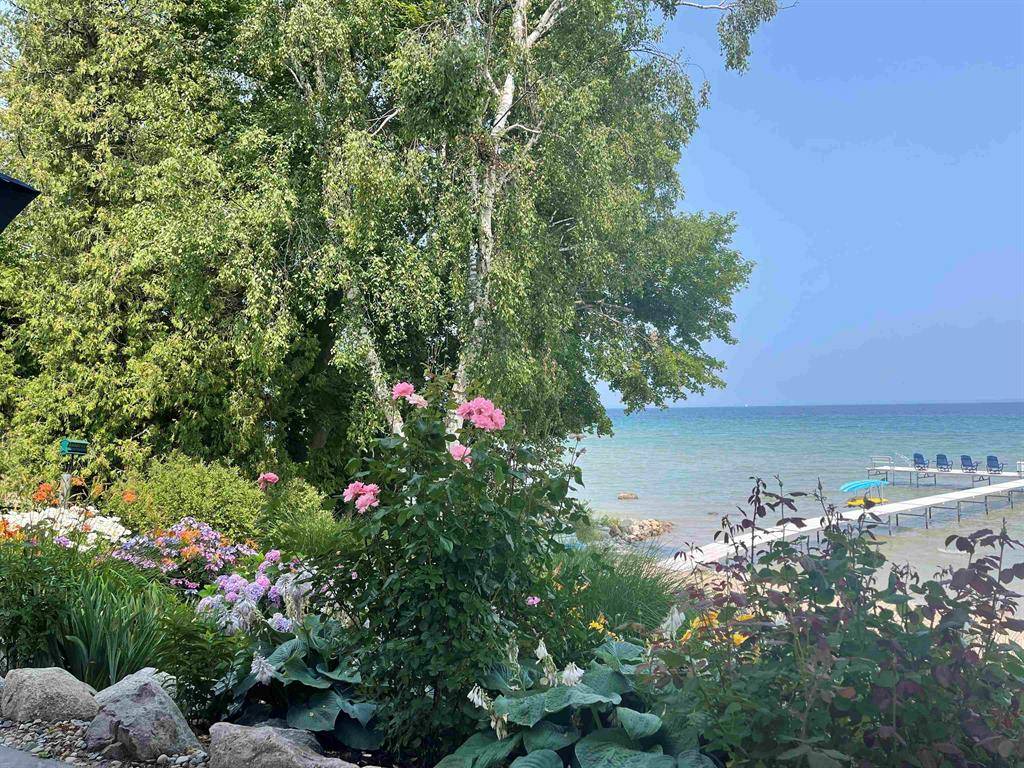 Suttons Bay Twp, MI 49682,91 S Nanagosa Trail