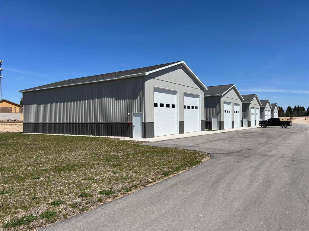 Blair Twp, MI 49685,5932 Storage Loop Drive Unit: 17