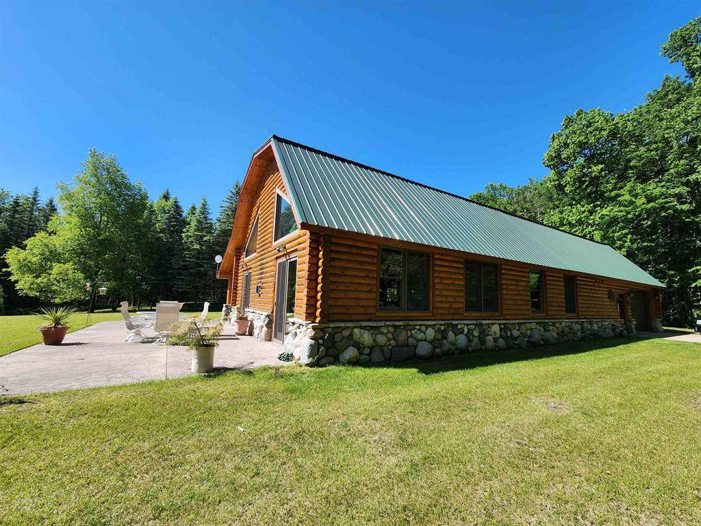 Clearwater Twp, MI 49612,8157 NW Kellogg Road